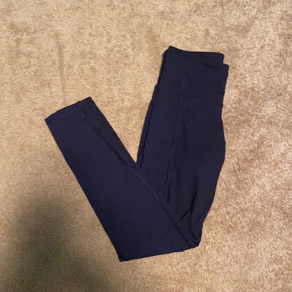 Old navy elevated go dry leggings.